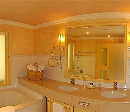 Otel Alpenhotel Speckbacher Hof 3*
